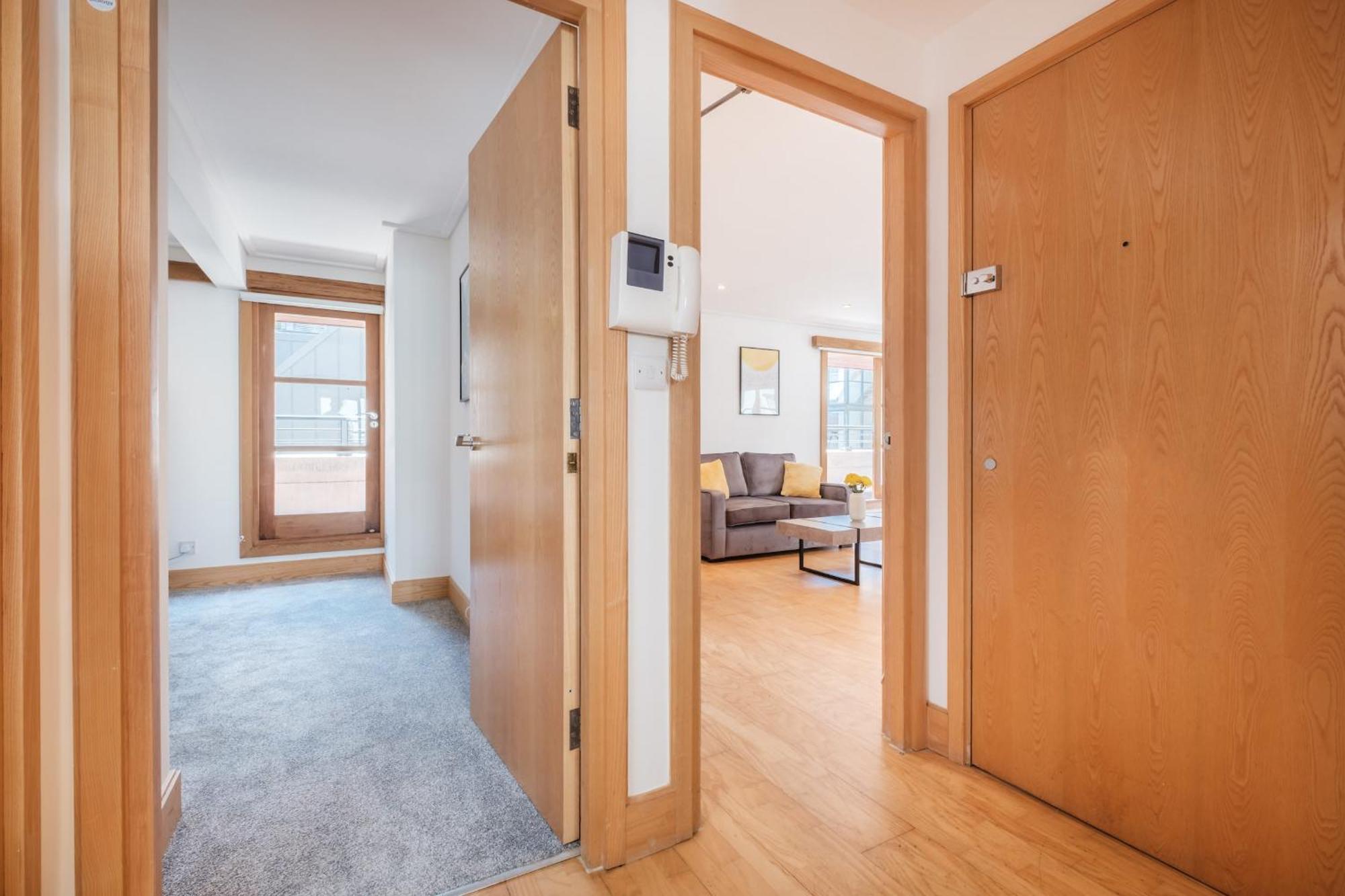 2Br Penthouse With Terrace - Heart Of Holborn - Cityapartmentstay ลอนดอน ภายนอก รูปภาพ