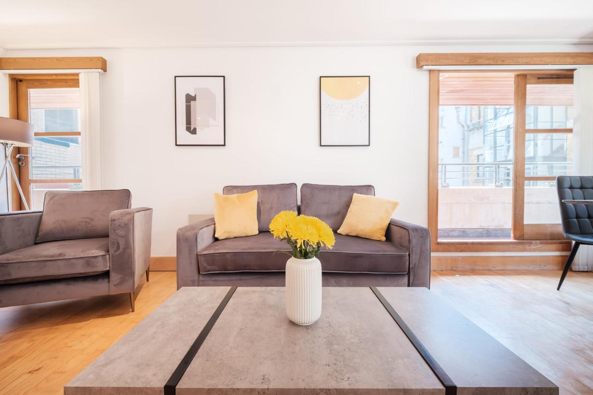 2Br Penthouse With Terrace - Heart Of Holborn - Cityapartmentstay ลอนดอน ภายนอก รูปภาพ